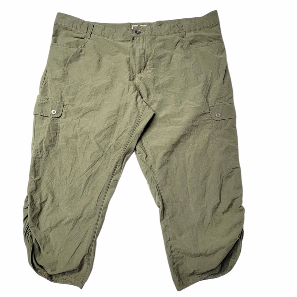 Woolrich size 14 green hiking pants high rise cropped with cargo pockets